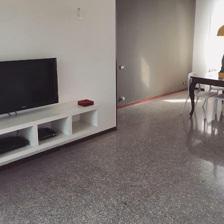 Sunny Family Apartment In Villa - Humanitas Forum Ieo เปียเว เอมานูเอเล ภายนอก รูปภาพ