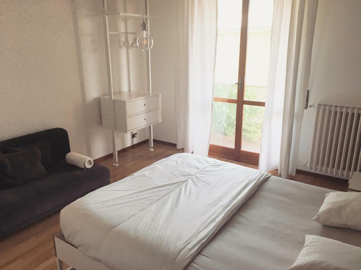 Sunny Family Apartment In Villa - Humanitas Forum Ieo เปียเว เอมานูเอเล ภายนอก รูปภาพ